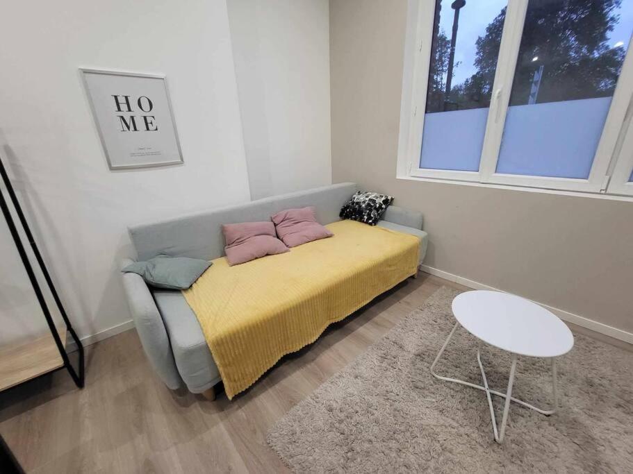Appartement Canada 1 발랑시엔 외부 사진